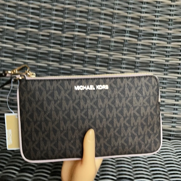 Michael Kors Jet Set Travel Large Top Zip Signature Wristlet Clutch - Picture 16 of 16